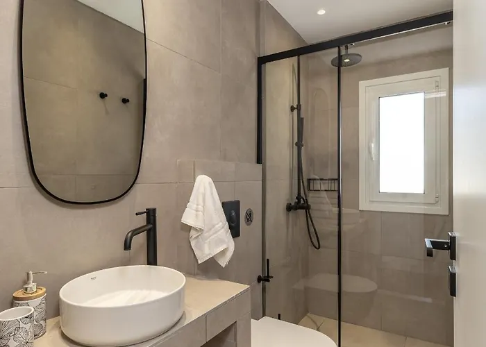 Villa Olyan Seaside *