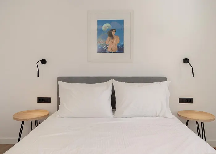 Olyan Seaside Villa *