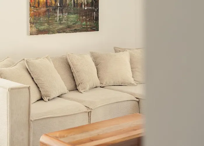 Olyan Seaside Villa *